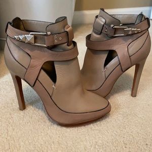 Badgley Mischka Stiletto Booties